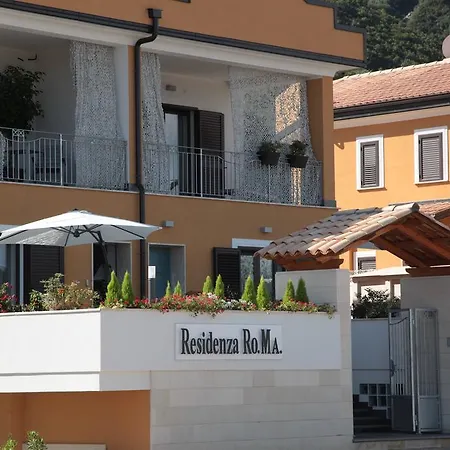 Residenza Roma 3*