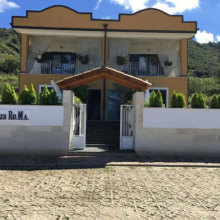 Residenza Roma Alojamento de Acomodação e Pequeno-almoço Tropea
