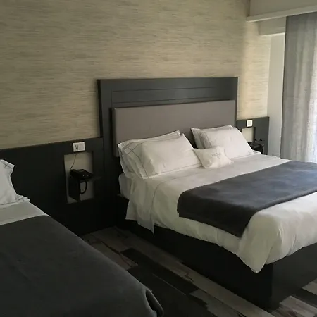 Residenza Roma Alojamento de Acomodação e Pequeno-almoço Tropea