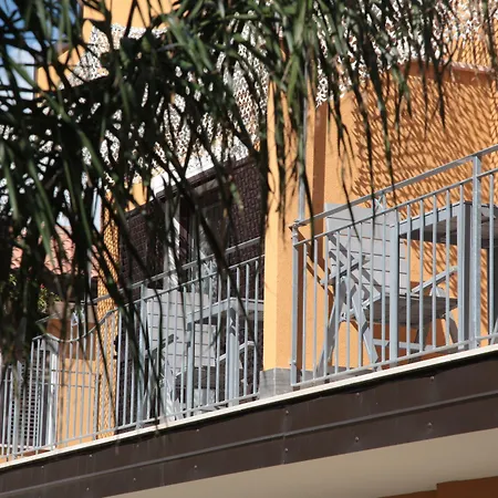 Bed & Breakfast Residenza Roma 4*